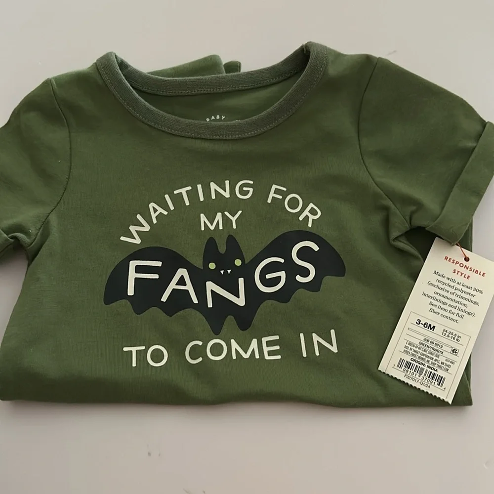 Baby Bat Graphic Romper (WAITING FOR MY FANGS TO COME IN)  - Green / 3-6 MONTHS